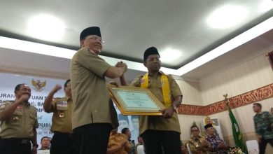 Photo of Mensos Salurkan Dana Bantuan untuk 2 Program Unggulan di Bengkulu