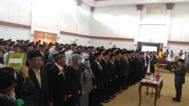 Photo of 184 Kepala Sekolah dan 96 Kasubag TU SMA Sederajat Dilantik