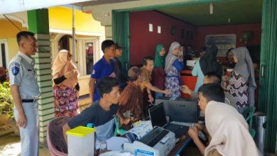 Photo of Tak Perlu ke Samsat Induk, Masyarakat Pelosok Desa Bayar Pajak di Samdes Saja