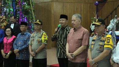 Photo of Gubernur Pastikan Perayaan Natal Aman dan Berjalan Lancar
