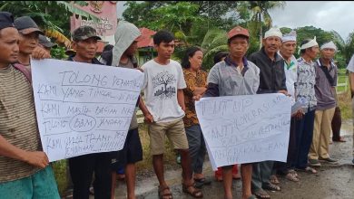 Photo of Akibat Langka, Masyarakat Enggano Terpaksa Selundupkan BBM
