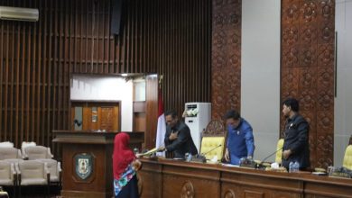 Photo of Delapan Fraksi DRPD Provinsi Setujui Tiga Raperda Usulan Gubernur Jadi Perda