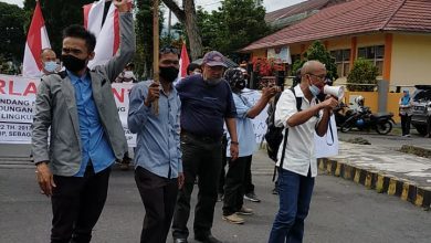 Photo of Tindaklanjut Gugatan LSM Pekat, Gabungan LSM Demo Depan APH Rejang Lebong