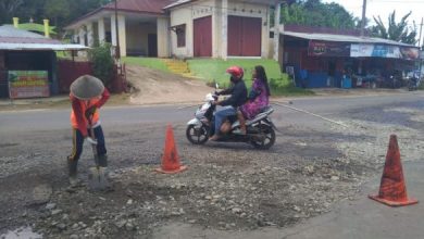 Photo of Dinas PUPR Kota Bengkulu, Perbaiki Jalan Atas Keluhan Warga