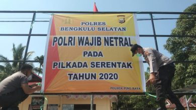 Photo of Netral Polri Pada Pilkada 2020, Polsek Jajaran Polres BS Pasang Spanduk