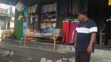 Photo of Tangga Ruko Telah Diperbaiki, Pedagang Pasar Minggu Merasa Bahagia