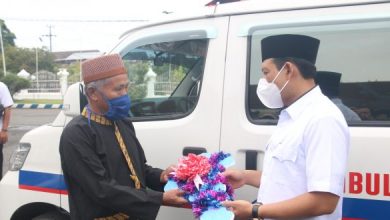 Photo of Pemkot Bengkulu Serahkan Ambulance Pinjam Pakai Untuk Paguyuban Pasundan