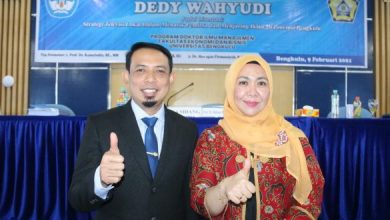Photo of Tuntaskan S3, Dedy Wahyudi Wakil Walikota Bengkulu Pertama Bergelar Doktor