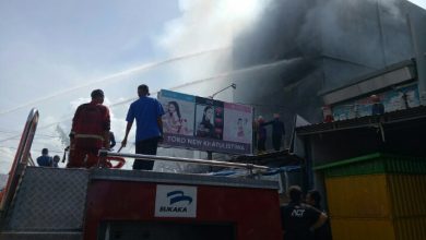 Photo of Kebakaran New Khatulistiwa, Masih Ada Korban Terjebak di Dalam