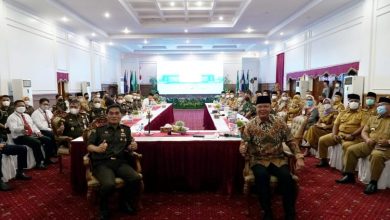 Photo of Gubernur Rohidin Mersyah Bersama Kejati Bengkulu Luncurkan Aplikasi Siraplesia