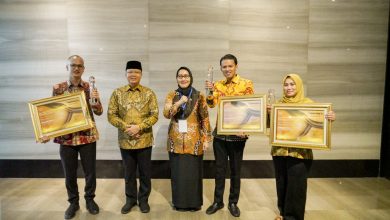 Photo of Pemprov Bengkulu Raih 3 Penghargaan Realisasi APBD