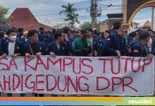 Photo of Aksi Demo Para Mahasiswa di DPRD Provinsi Bengkulu