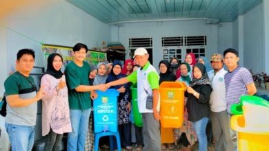 Photo of Kolaborasi Anggota DPRD Provinsi Bersama DLHK Atasi Sampah RT Terus Digenjot
